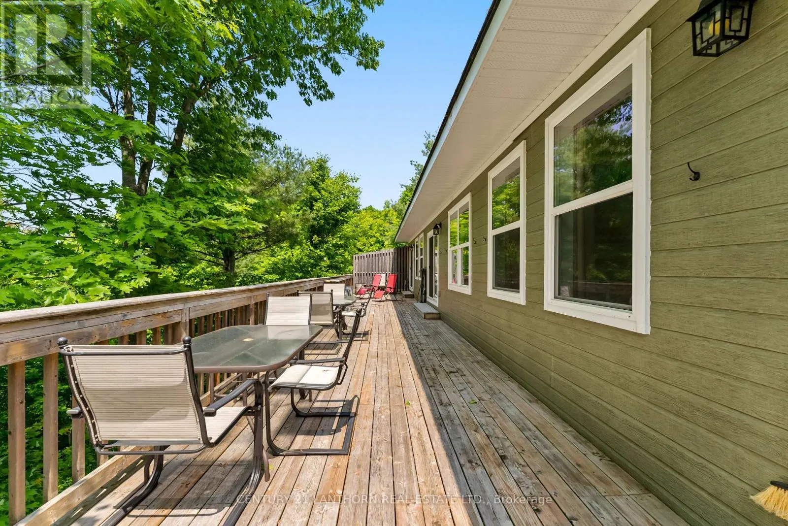 32 FOREST BREEZE LANE