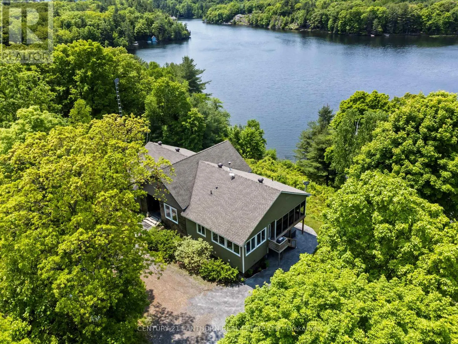 32 FOREST BREEZE LANE