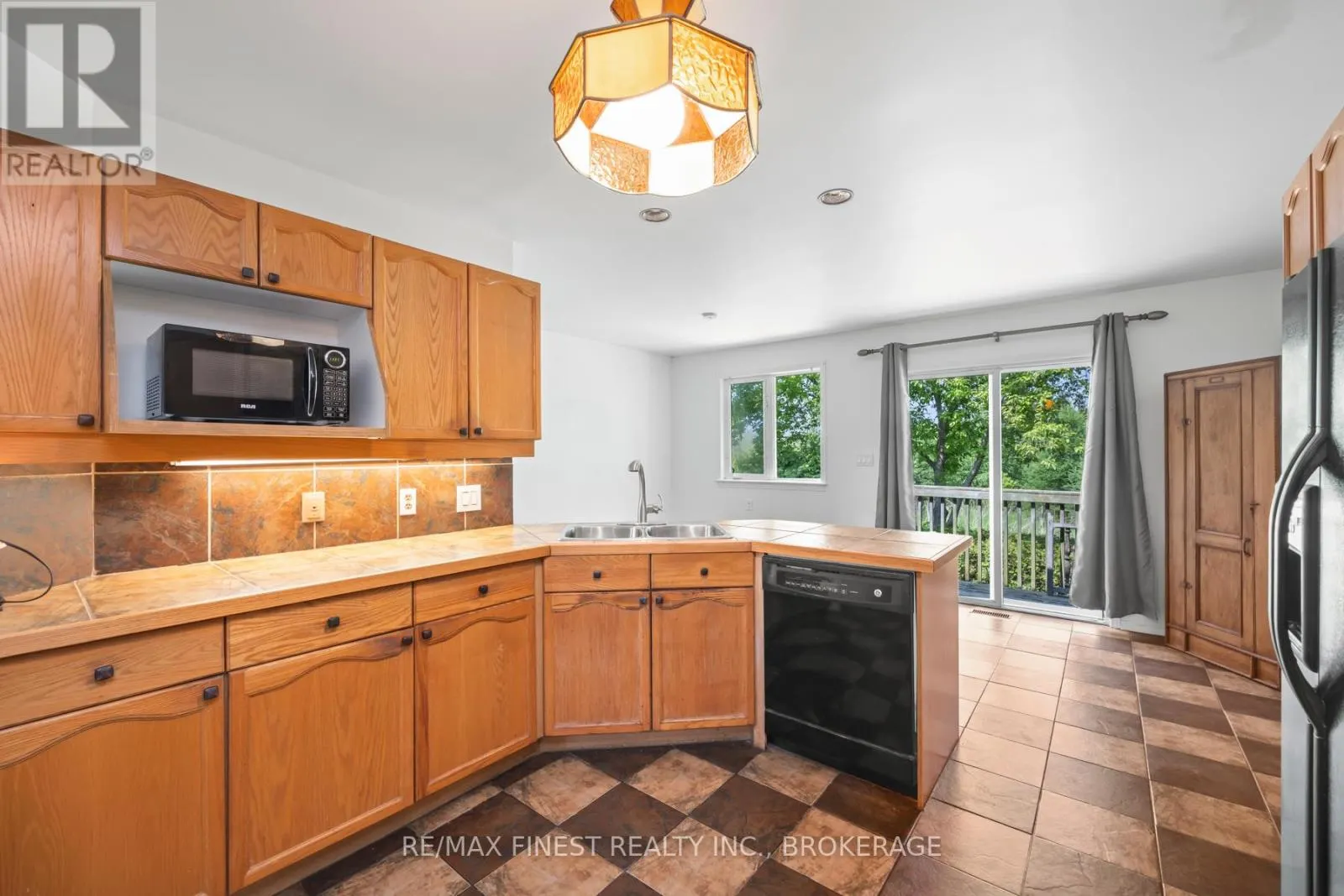 941 MALVERN TERRACE