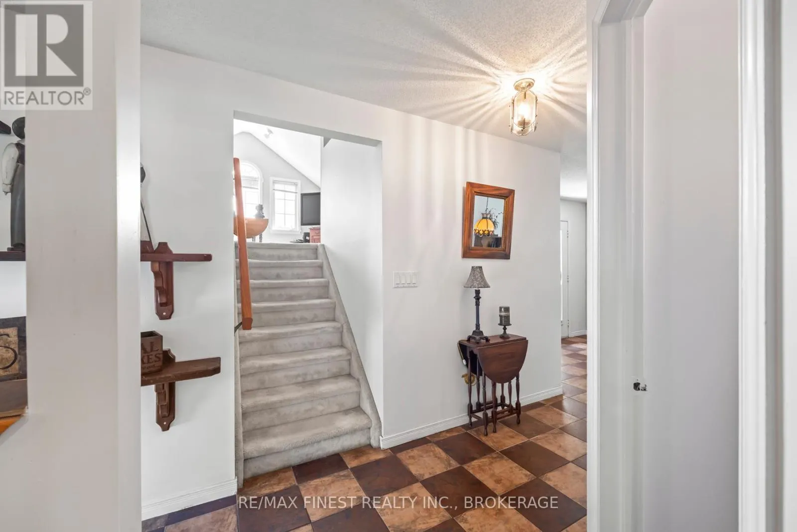 941 MALVERN TERRACE