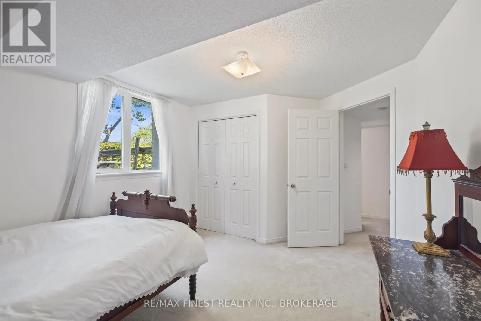 941 MALVERN TERRACE