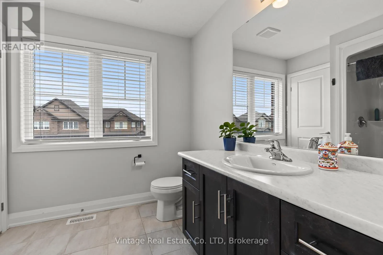 112 BUR OAK DRIVE