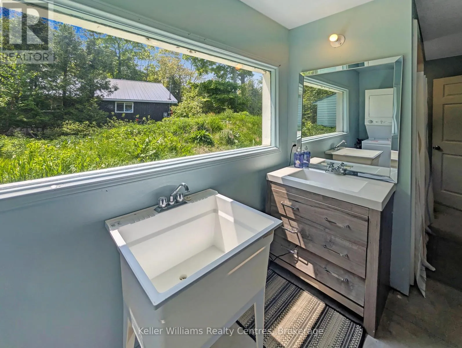 31 WATERVIEW ROAD