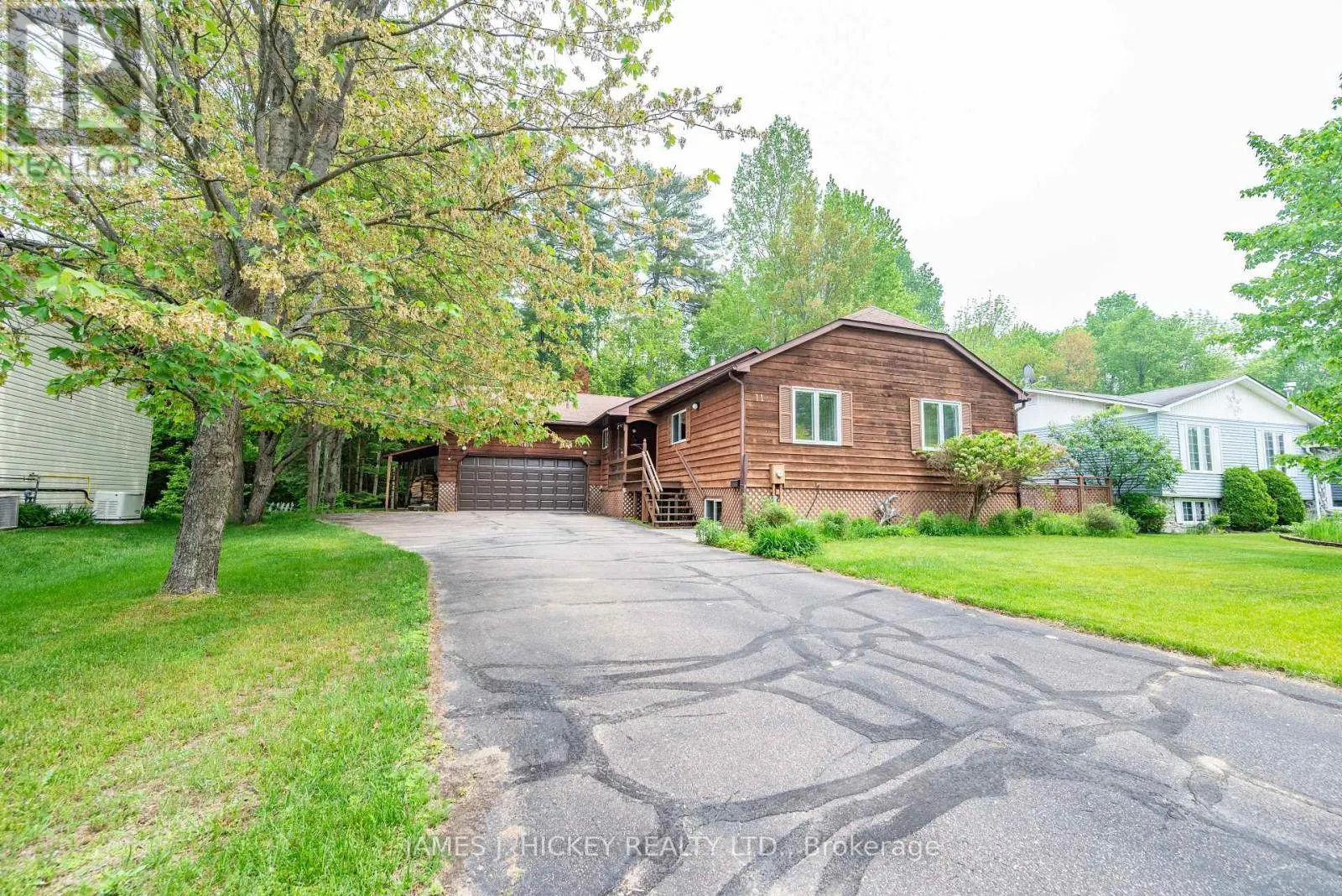 11 BANTING DRIVE