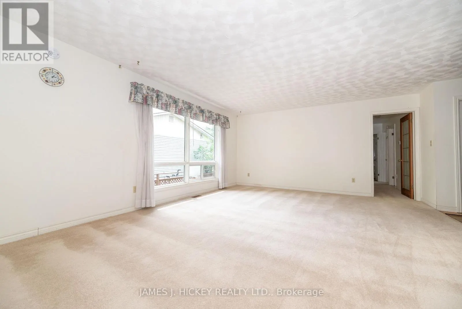 11 BANTING DRIVE