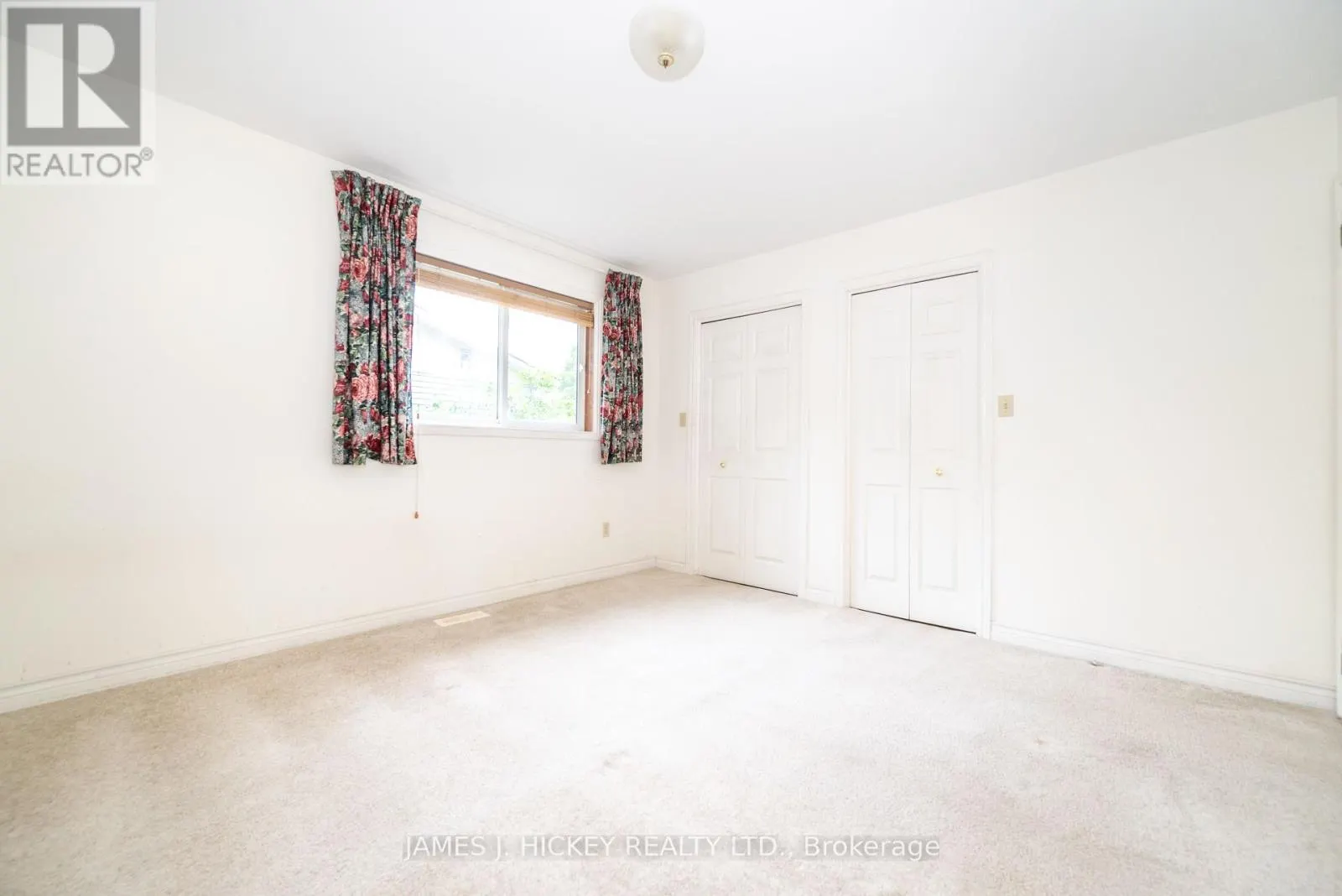 11 BANTING DRIVE