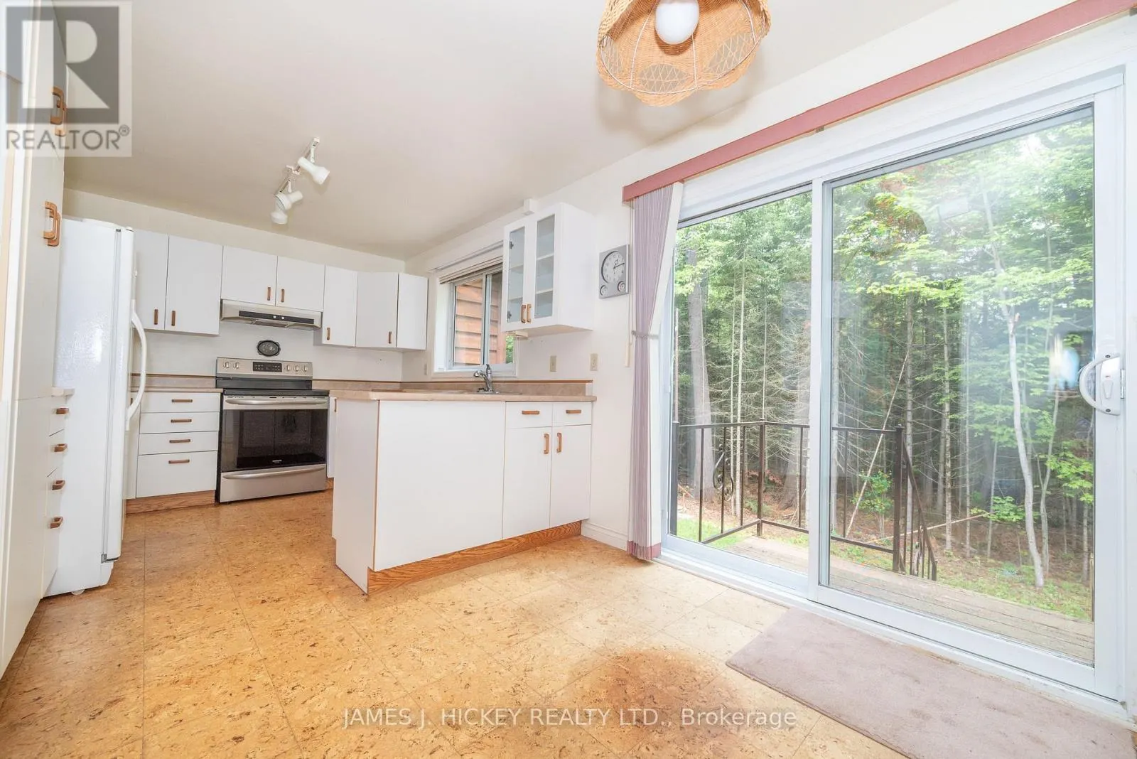 11 BANTING DRIVE