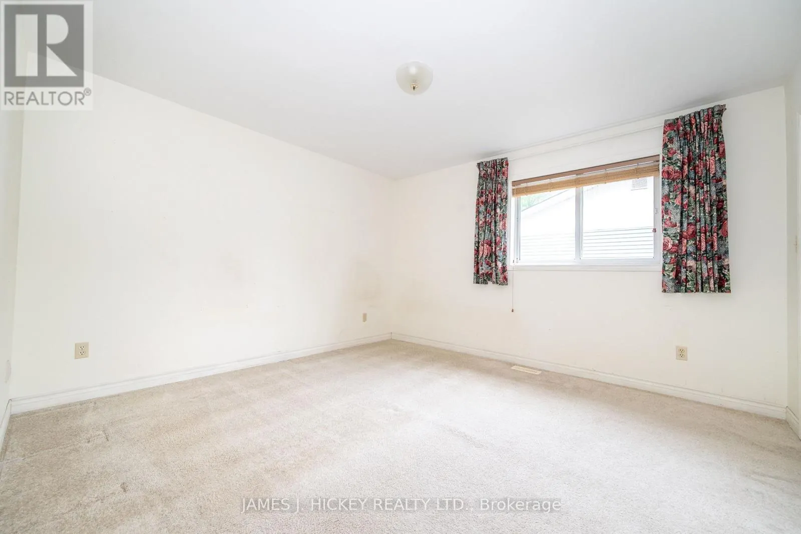 11 BANTING DRIVE