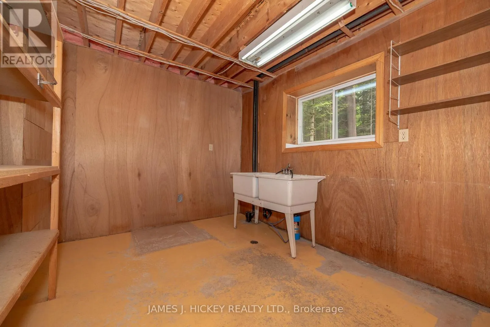 11 BANTING DRIVE