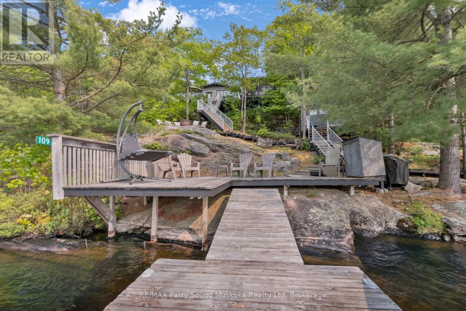 109 HEALEY LAKE
