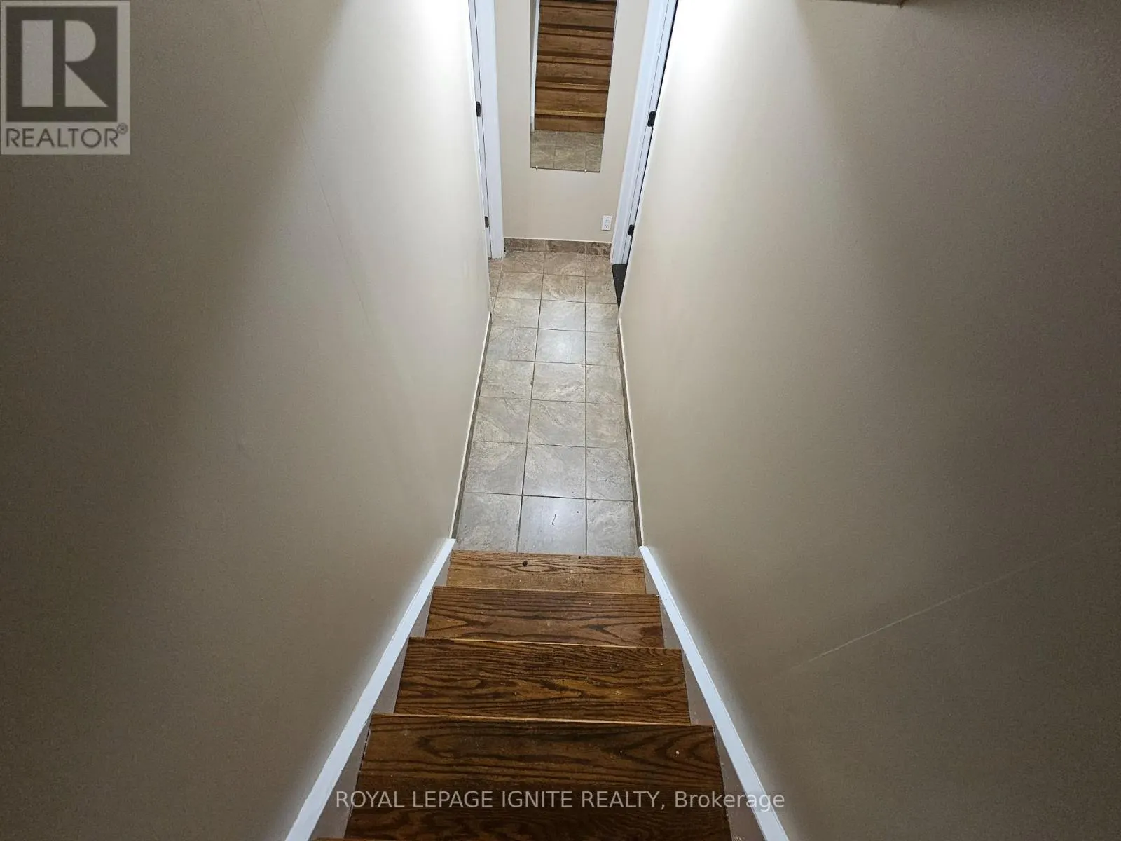 253 WOODLAND DRIVE N