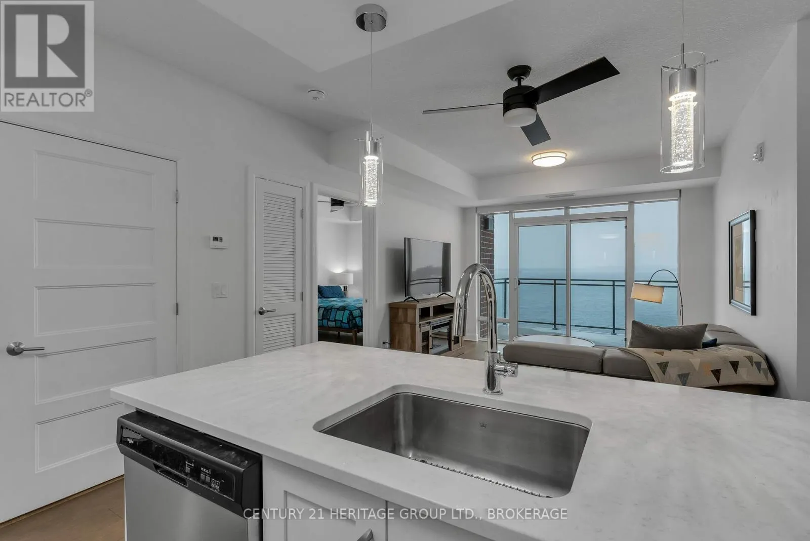 510 - 129 SOUTH STREET, #510