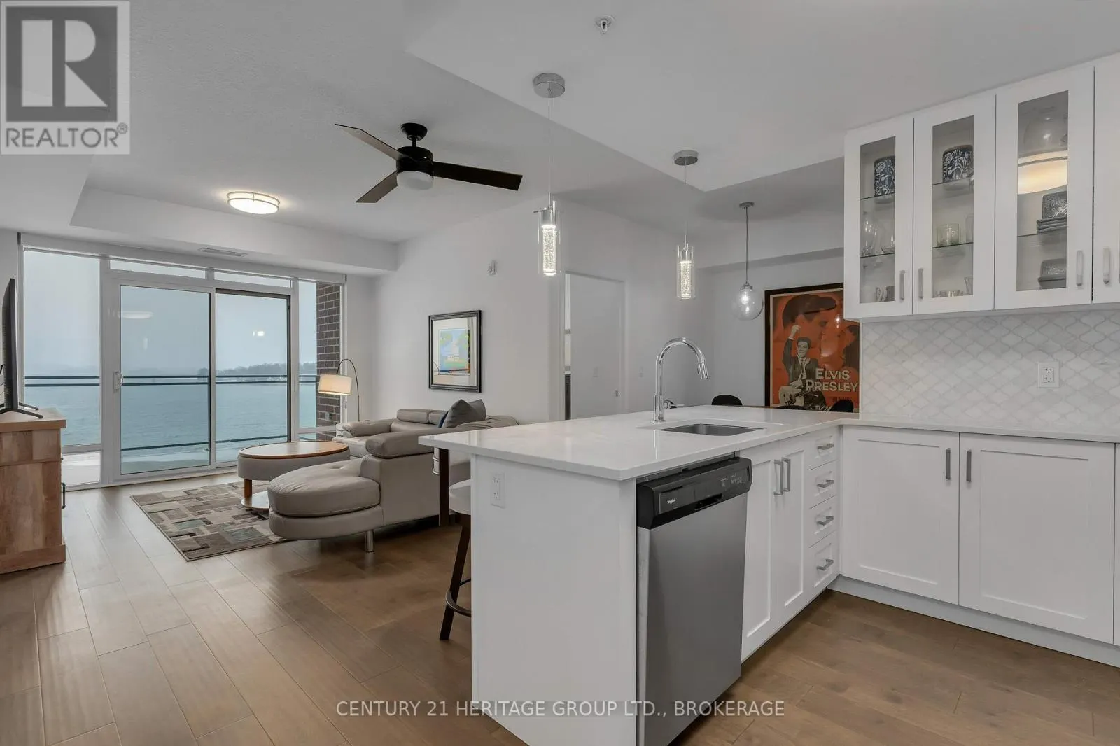 510 - 129 SOUTH STREET, #510