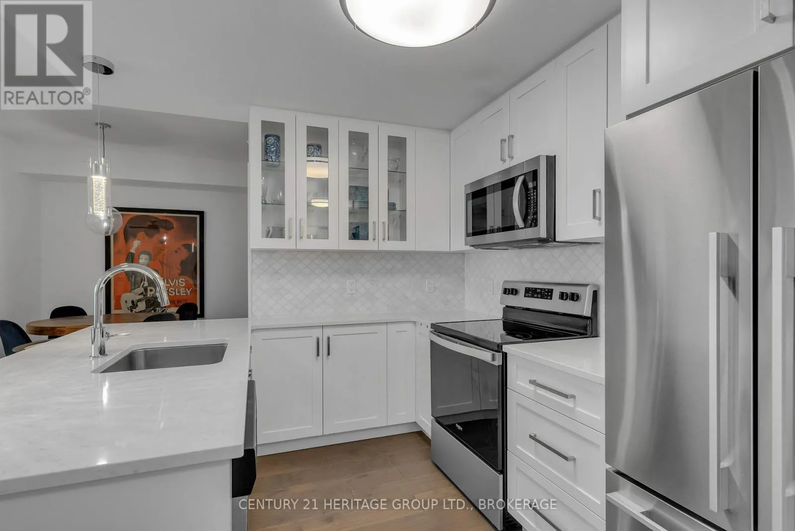 510 - 129 SOUTH STREET, #510