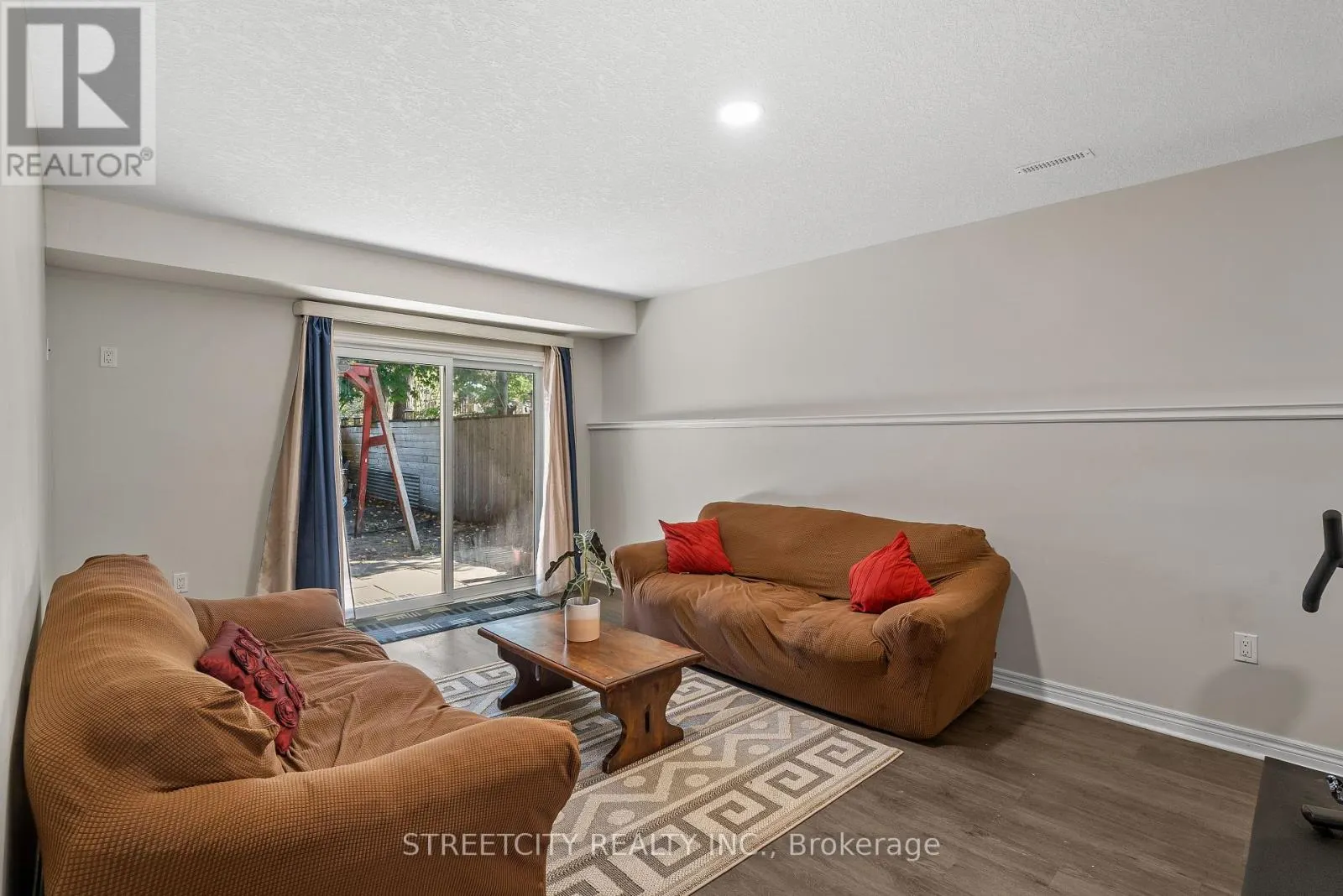 131 BRIDLE PATH