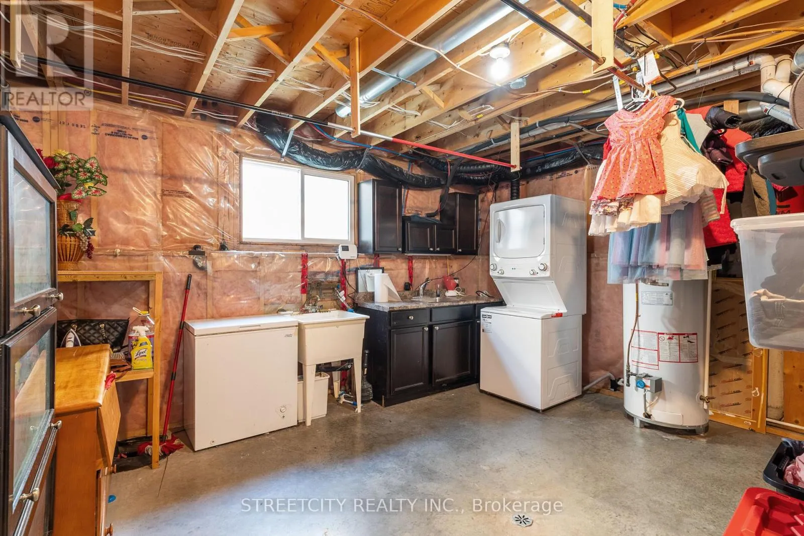131 BRIDLE PATH