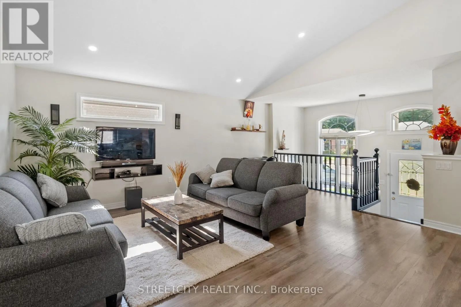 131 BRIDLE PATH