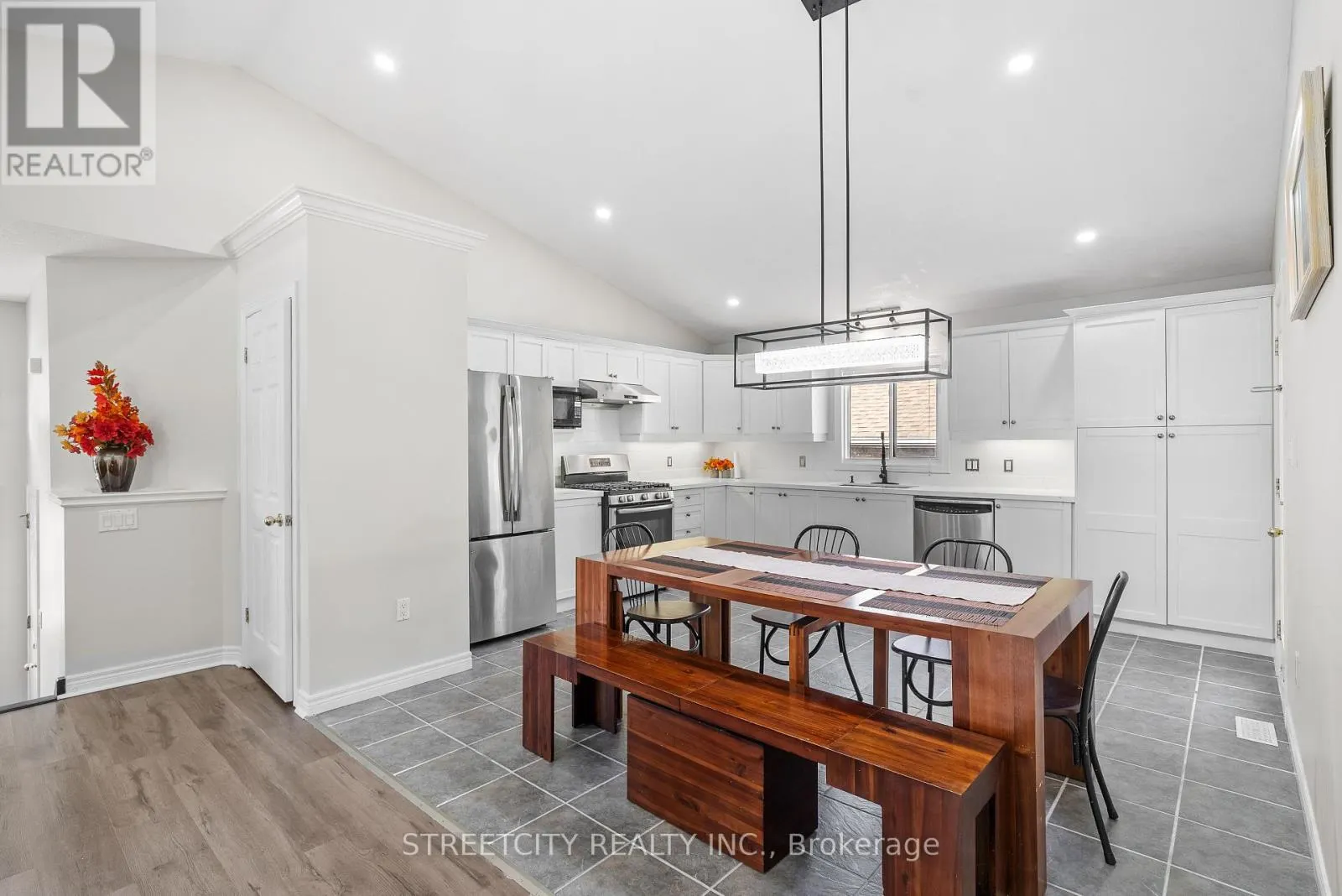 131 BRIDLE PATH
