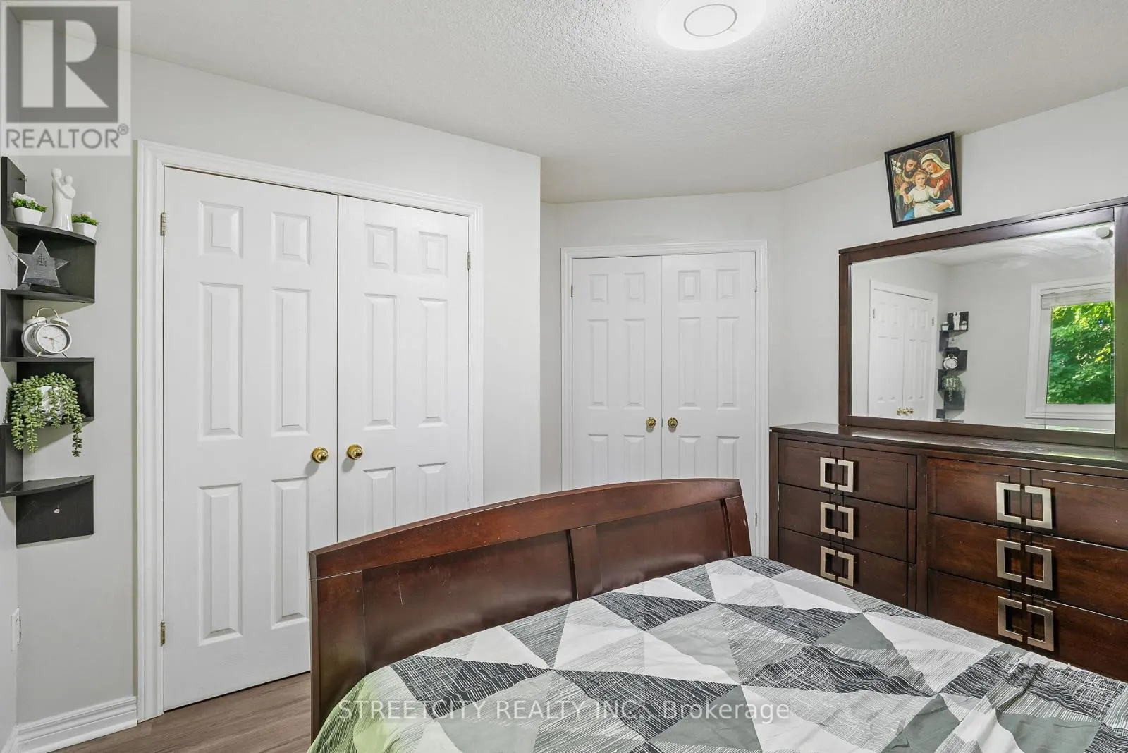 131 BRIDLE PATH
