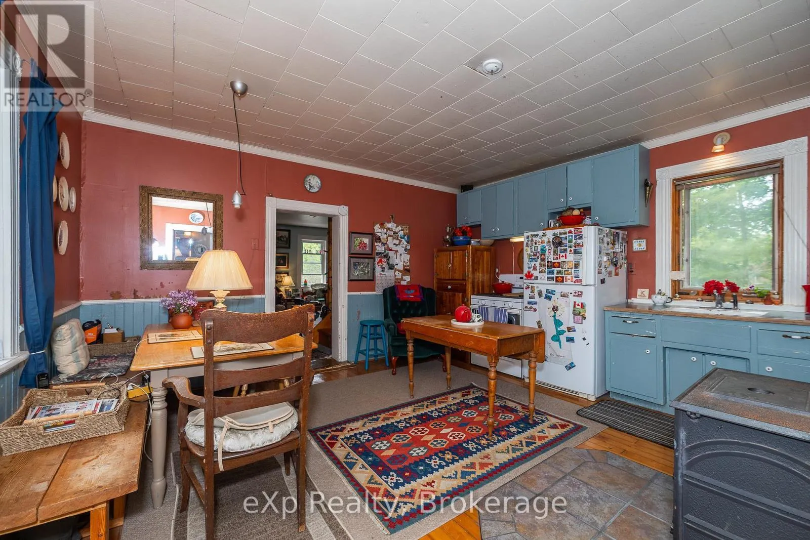103379 GREY RD 18