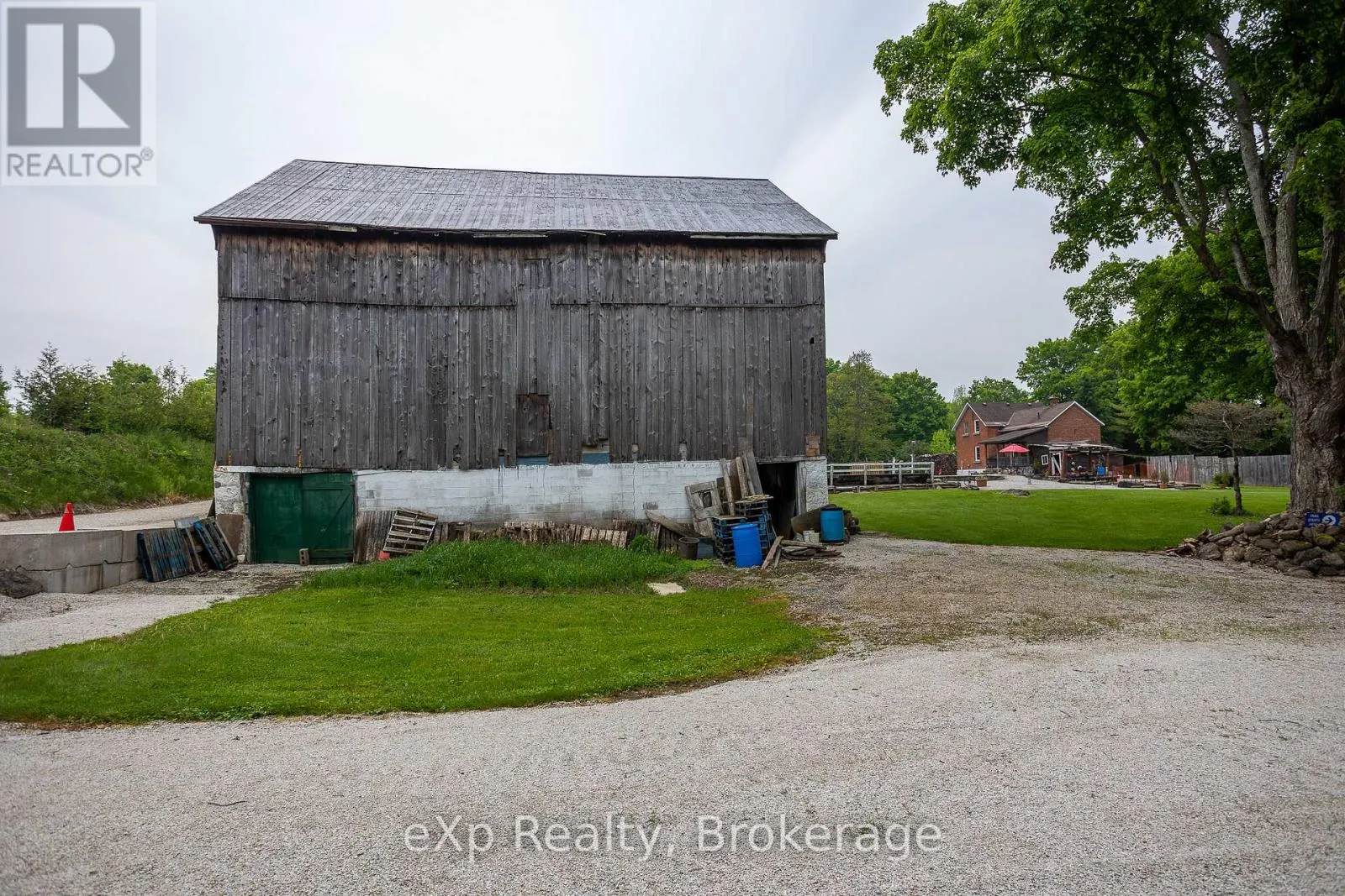 103379 GREY RD 18
