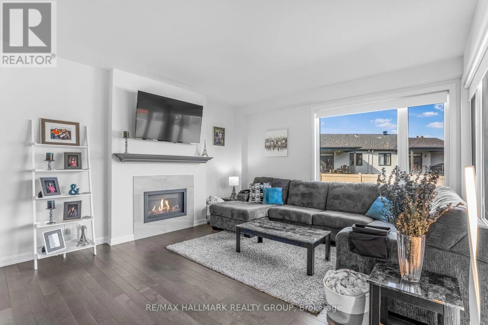 364 STERLING AVENUE