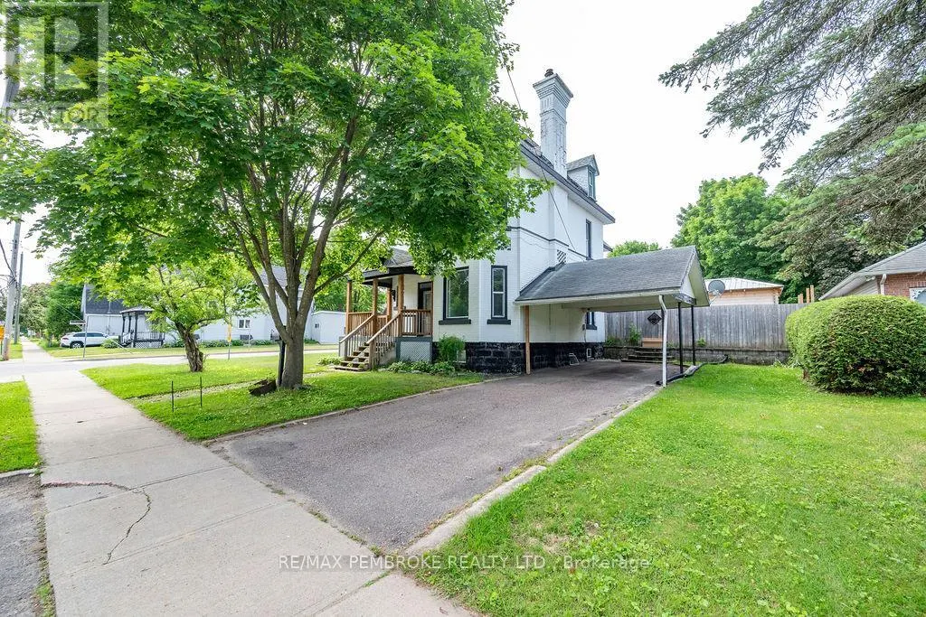 502 MARY STREET