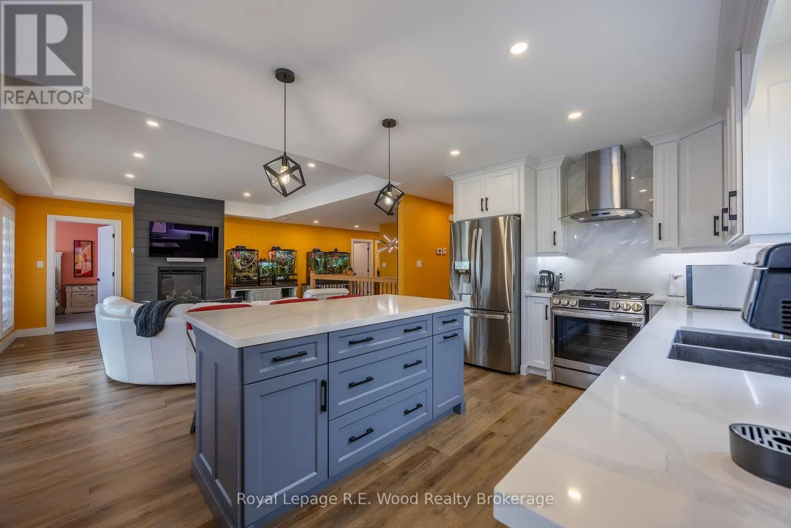 22 - 5 JOHN POUND ROAD, #22