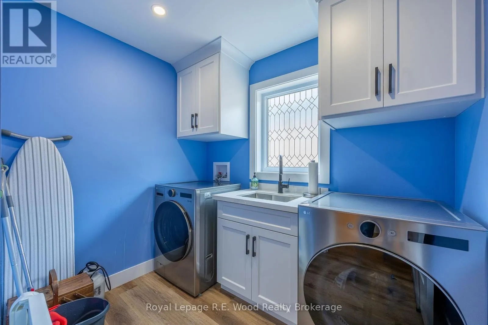 22 - 5 JOHN POUND ROAD, #22