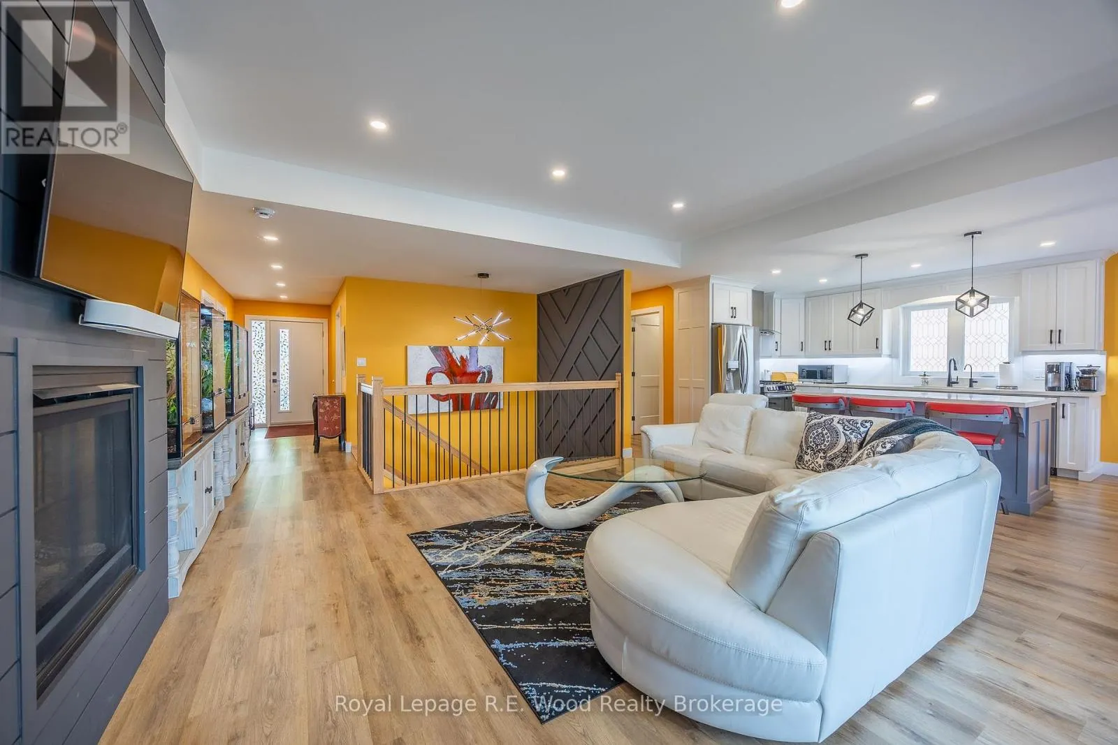 22 - 5 JOHN POUND ROAD, #22