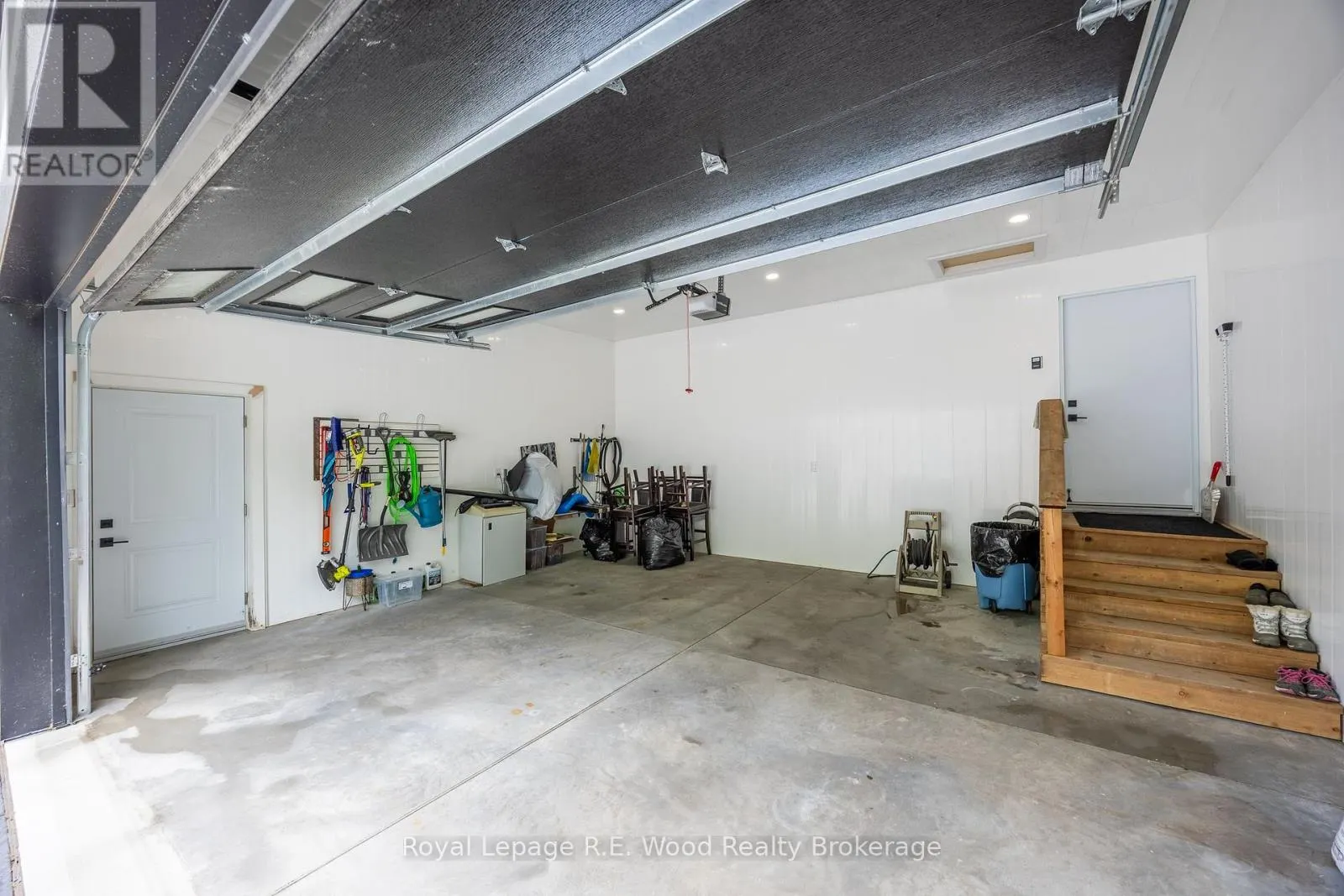22 - 5 JOHN POUND ROAD, #22