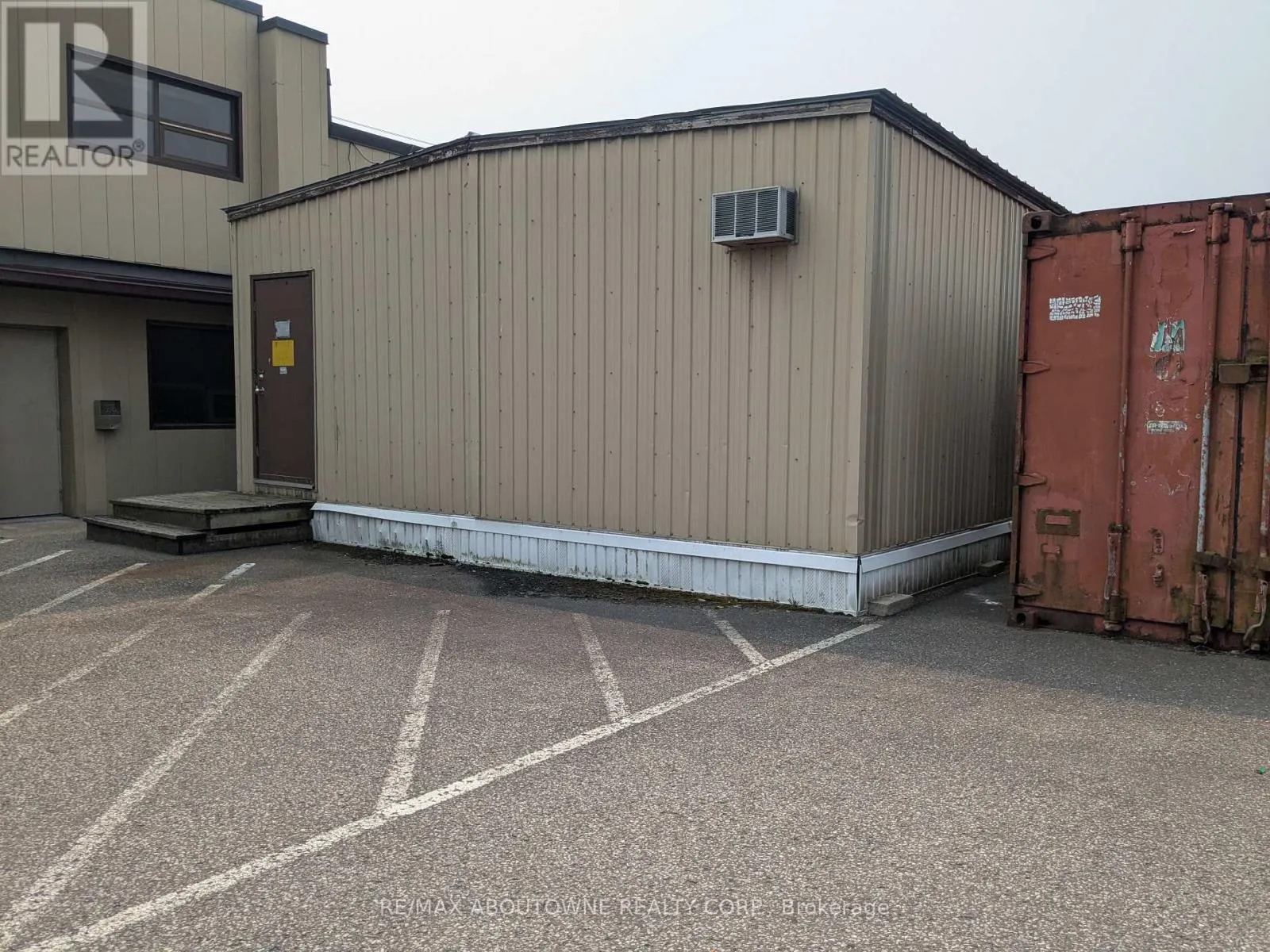 198 WELLAND STREET