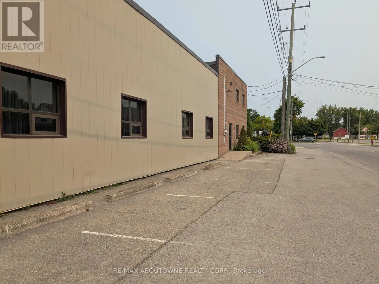 198 WELLAND STREET