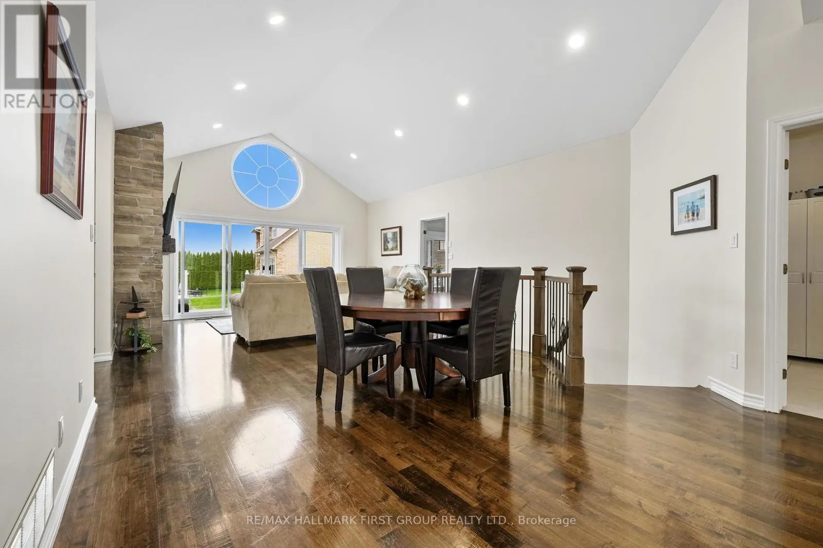 5 EDGEWATER DRIVE