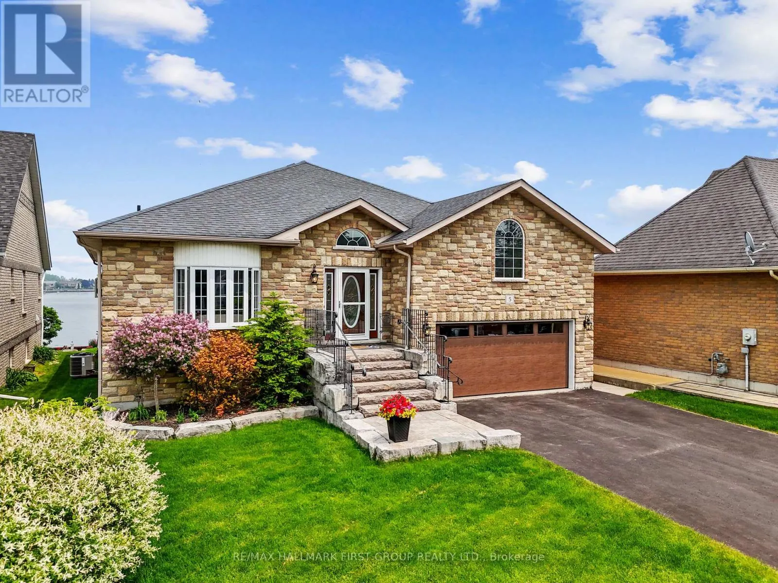 5 EDGEWATER DRIVE