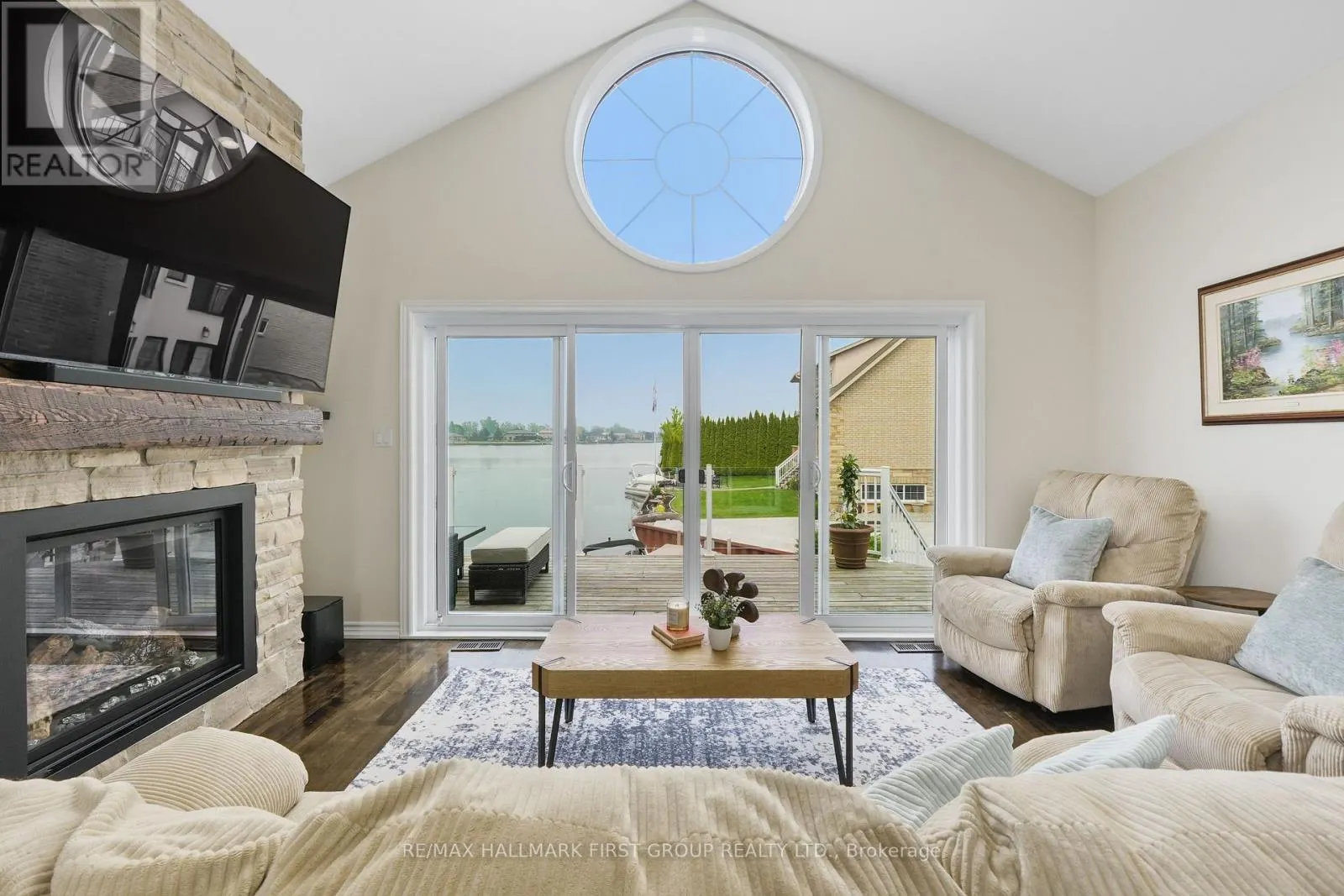 5 EDGEWATER DRIVE
