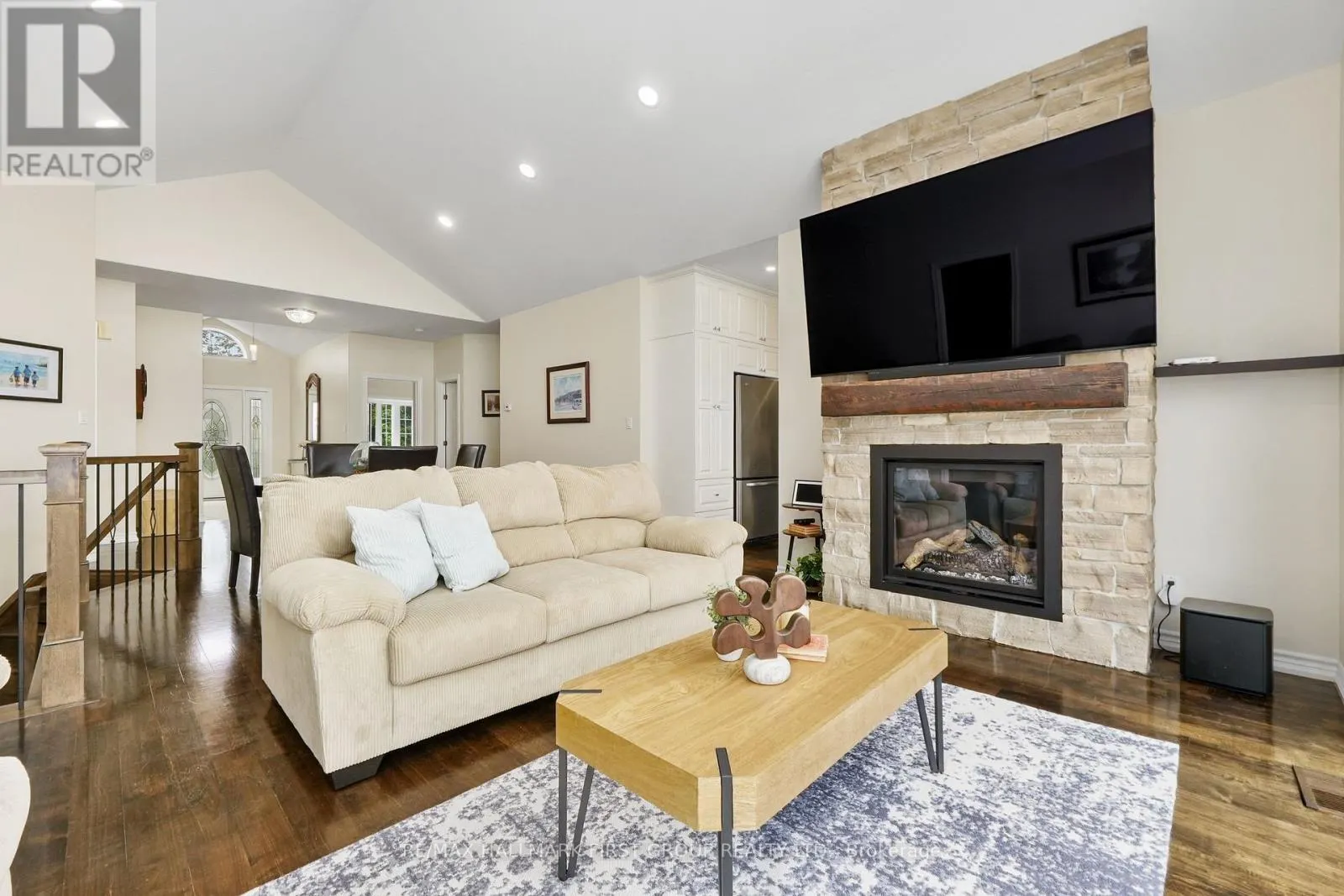 5 EDGEWATER DRIVE