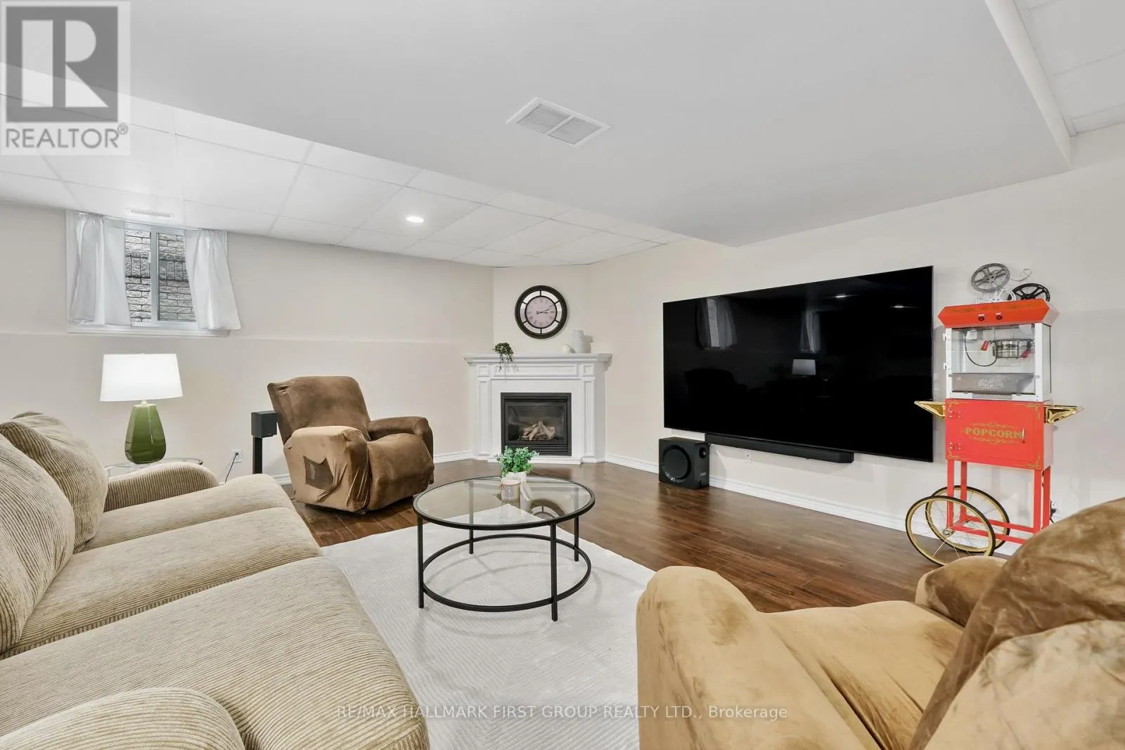 5 EDGEWATER DRIVE