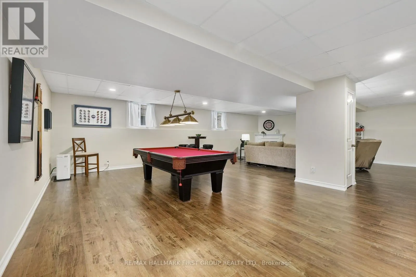 5 EDGEWATER DRIVE