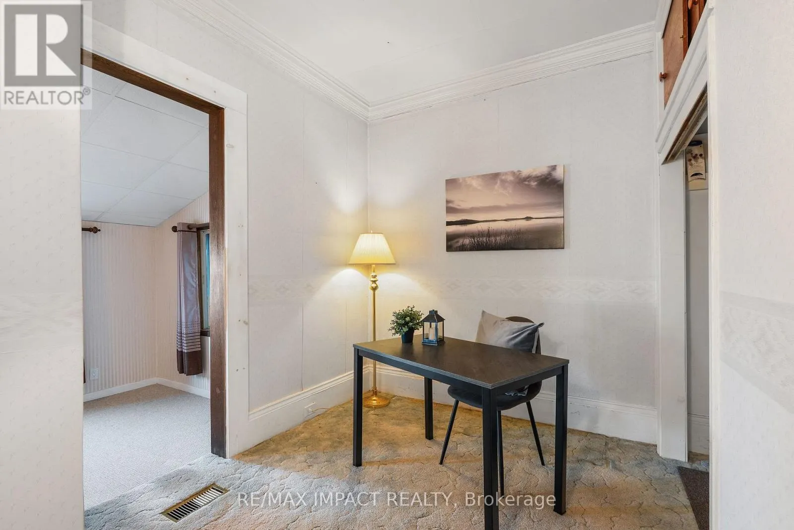 18 SPENCER STREET W