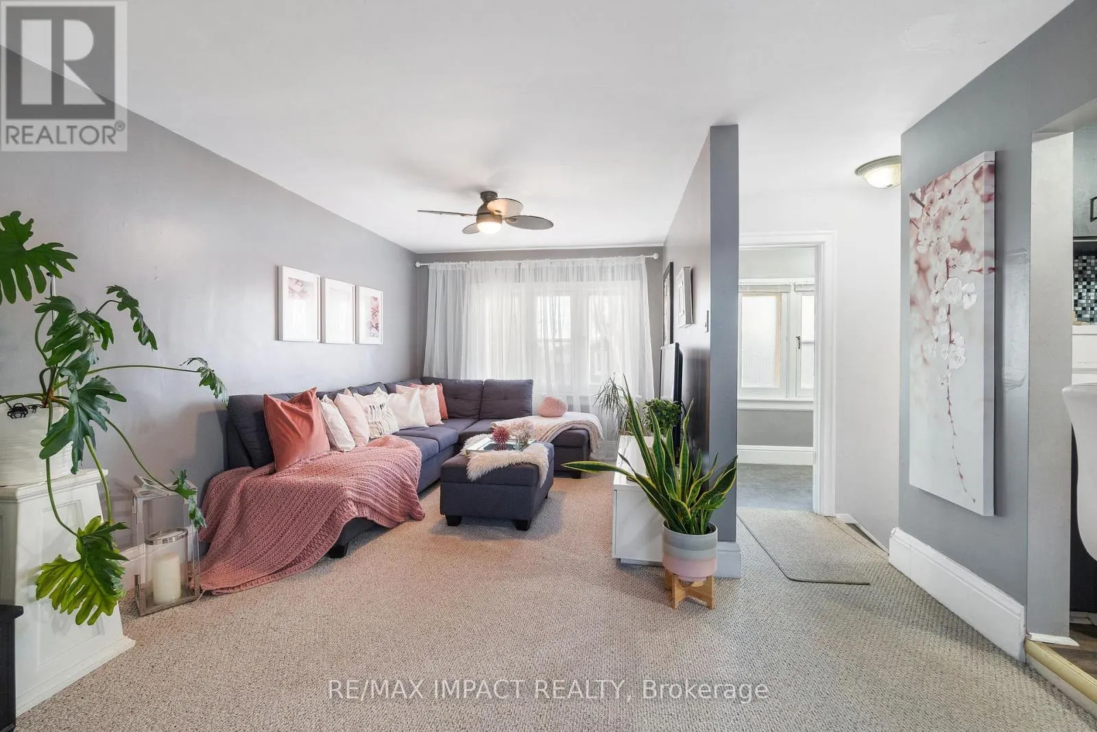 18 SPENCER STREET W