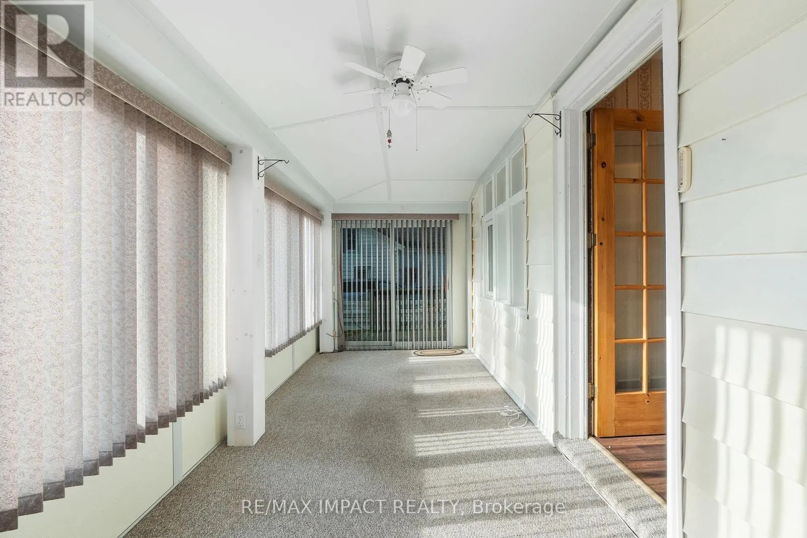 18 SPENCER STREET W