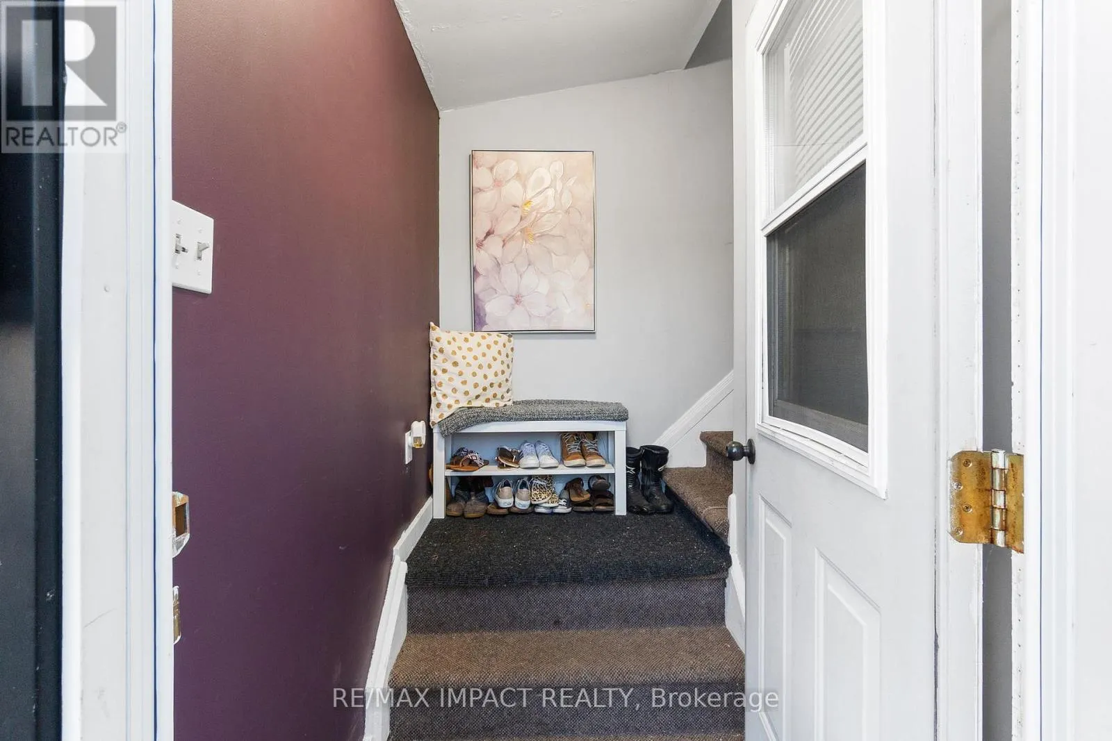 18 SPENCER STREET W