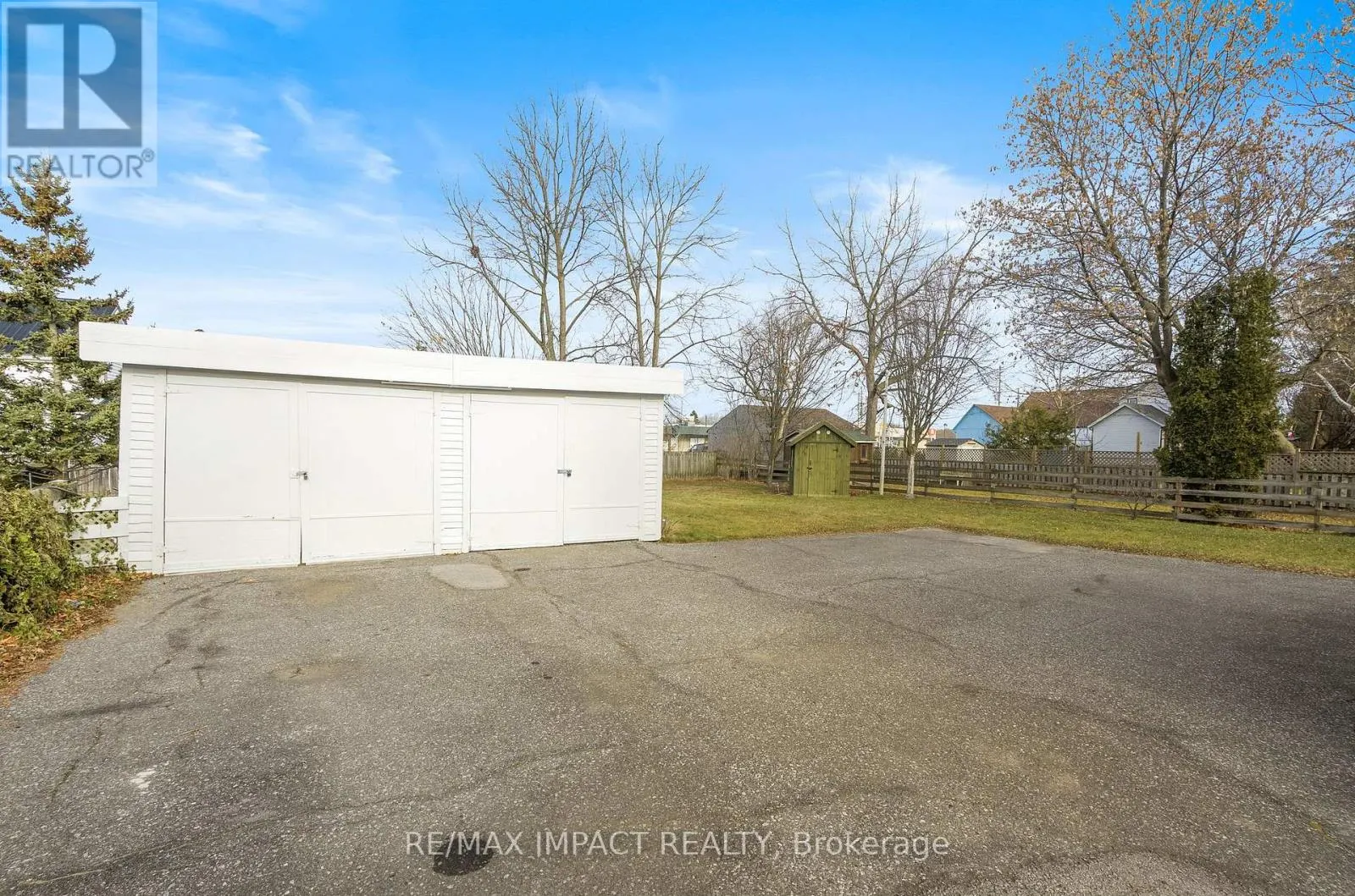 18 SPENCER STREET W