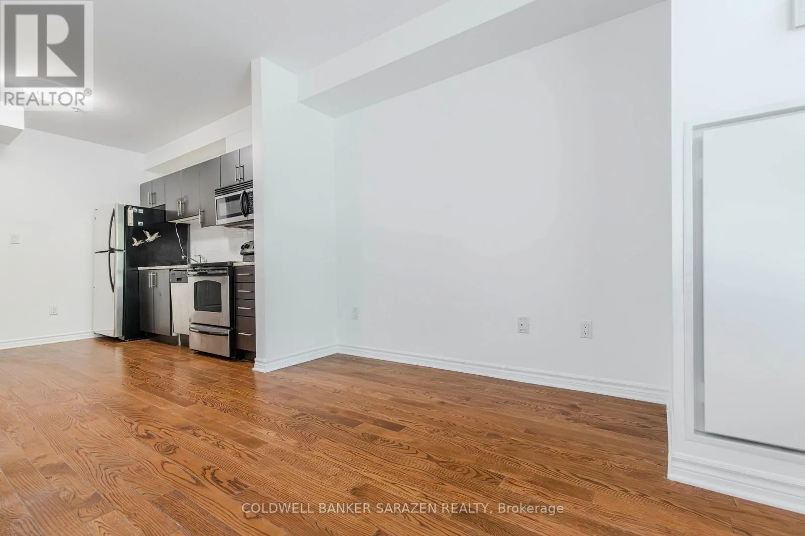 218 - 429 KENT STREET