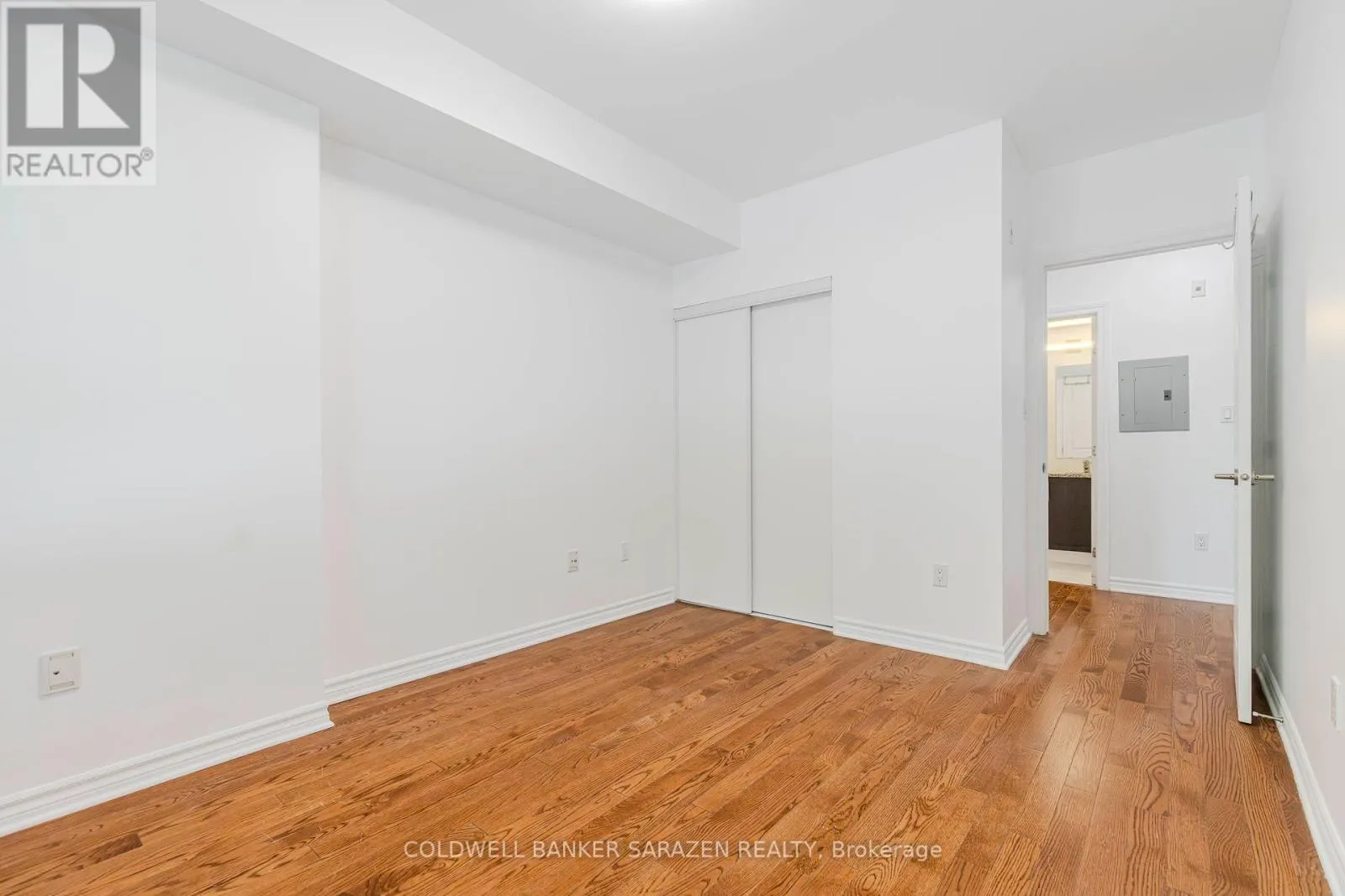 218 - 429 KENT STREET