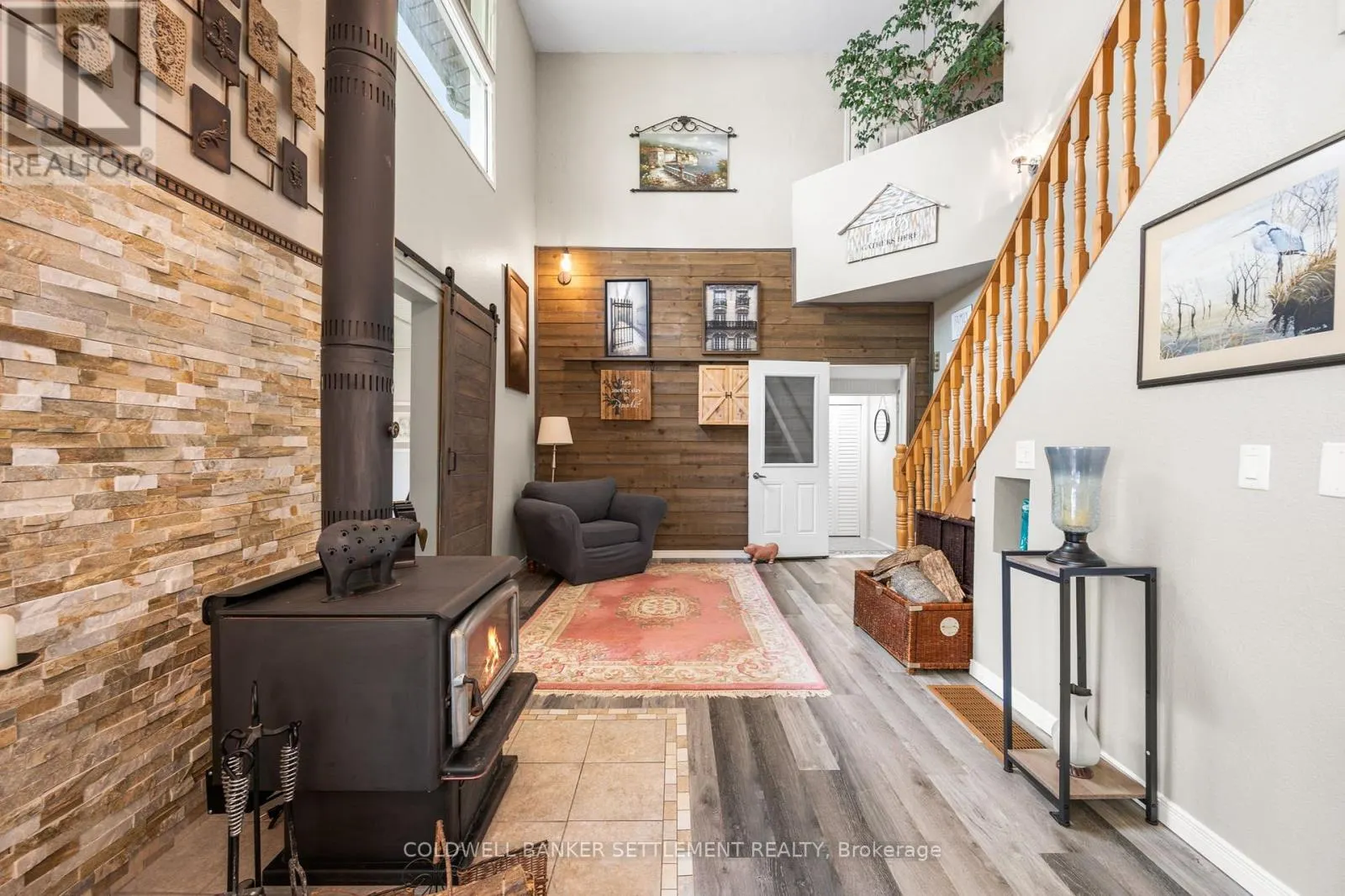 1021 TRILLIUM POINT ROAD
