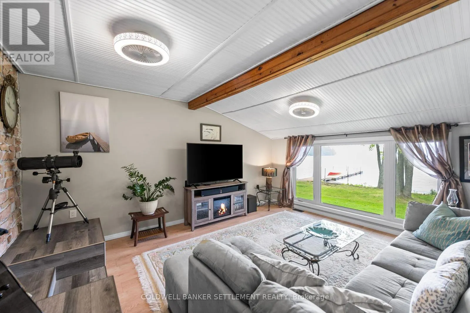 1021 TRILLIUM POINT ROAD