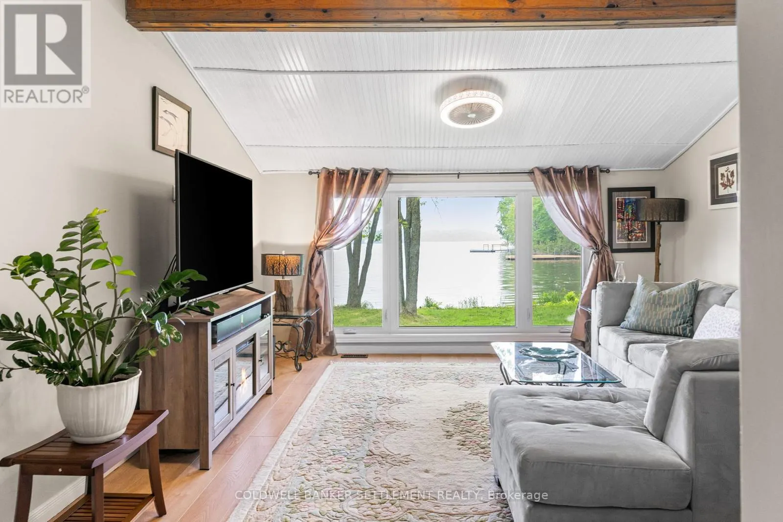 1021 TRILLIUM POINT ROAD