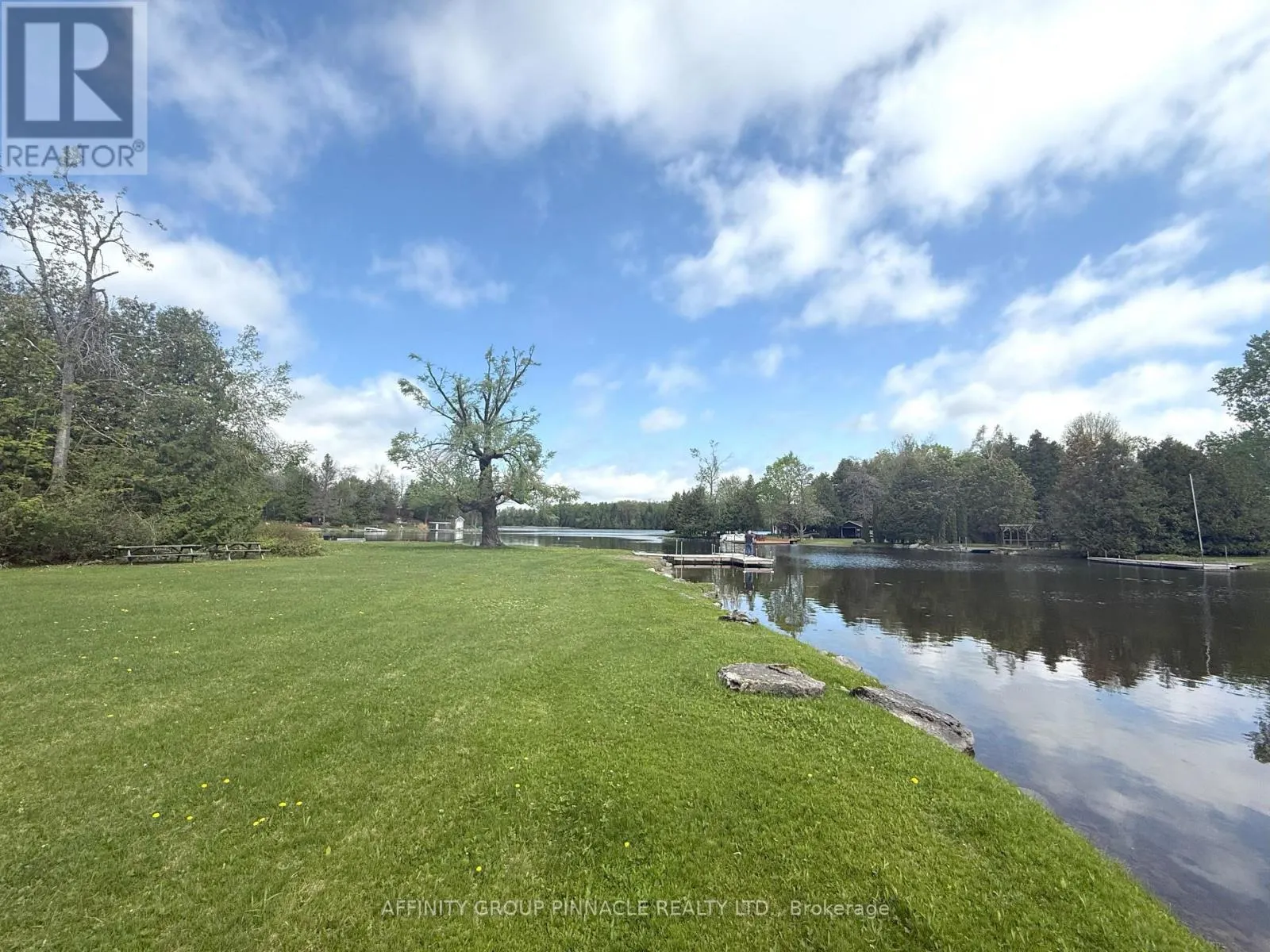 2473 SELWYN BAY LANE
